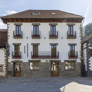 Hotel Rural Auñamendi